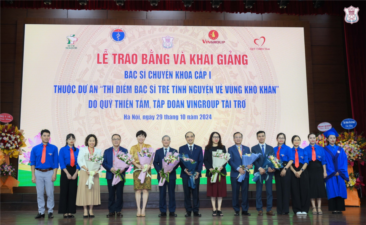 Bộ Y tế: Bàn giao 42 bác sỹ trẻ về công tác tại các huyện khó khăn, biên giới! (29/10/2024)